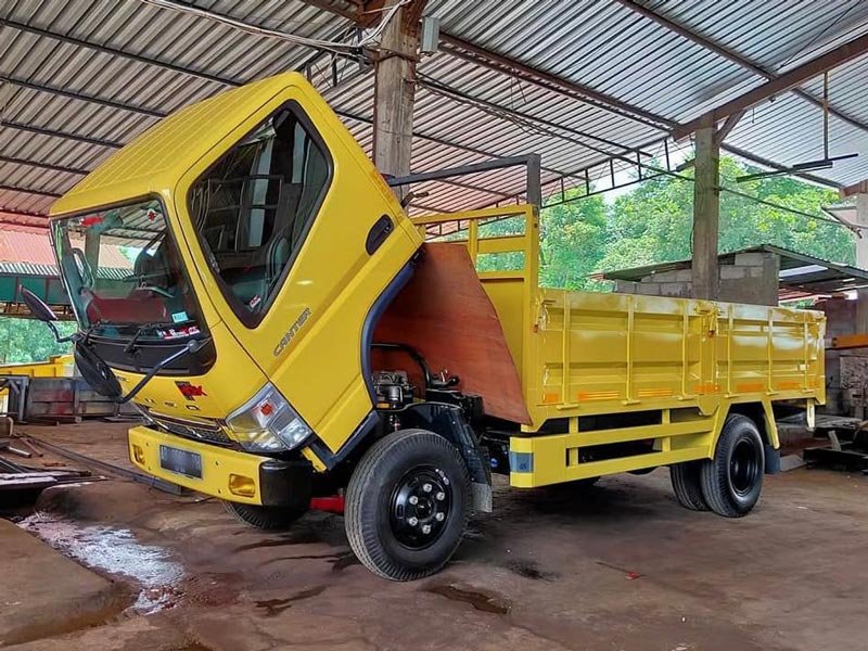 Perawatan dan Perbaikan Karoseri DSN PT Dolasindo Sarana Niaga